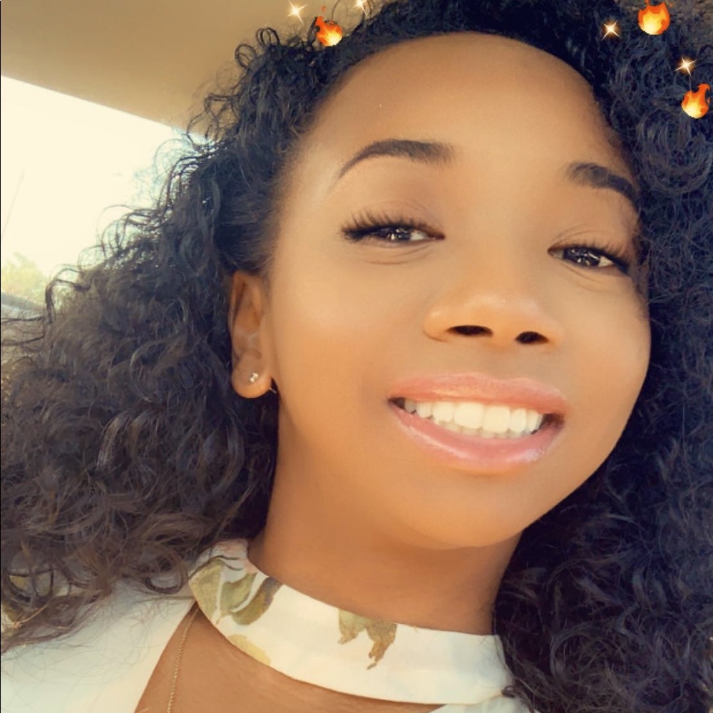 Meet your Posher, Naris